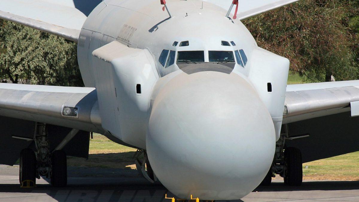 Muhtemelen Daha Önce Hiç Görmediğiniz Bu Uçağın Burnu, Neden Palyaçoyu Anımsatacak Bir Tasarıma Sahiptir?