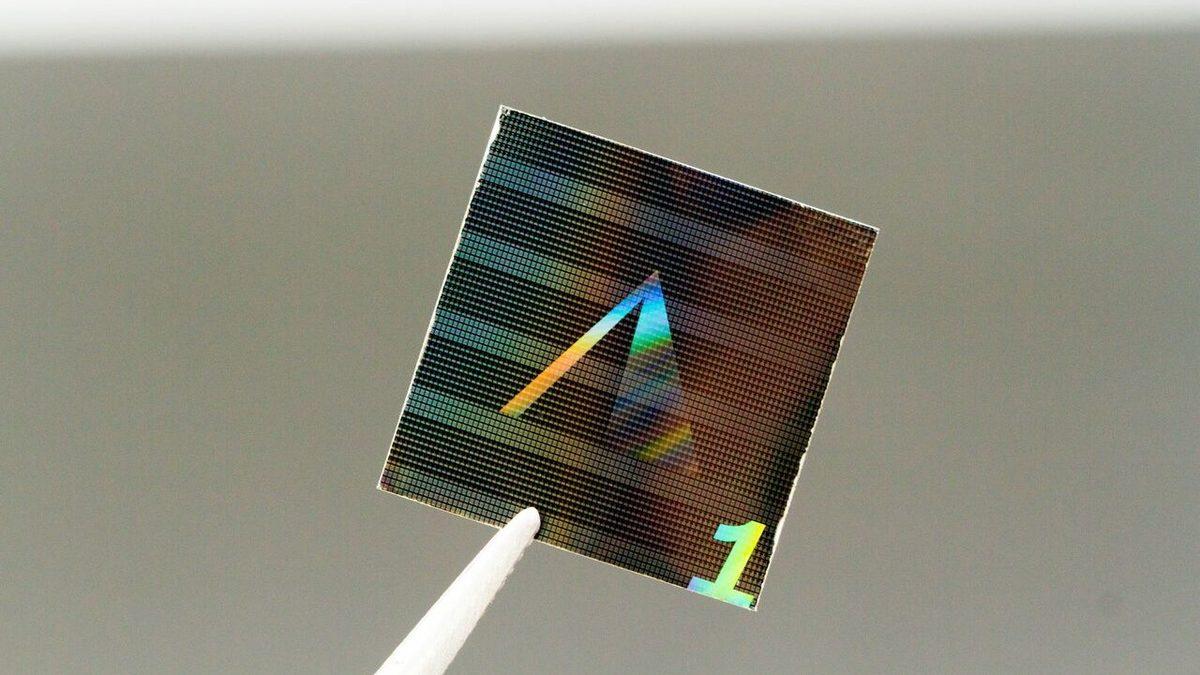 Dünyaya Ait Tüm Bilgiler, Ay’da Bir Kütüphanede Saklanıyor: Resmen Uygarlığımızı Yedeklemişler!