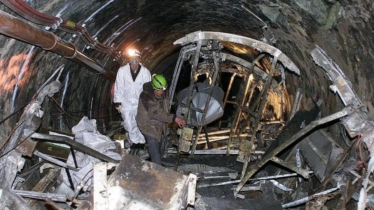 Tarihin En Ölümcül Facialarından Biri Olan Kaprun Felaketinde Yolcuların Küle Dönmesinin Sebebi Neydi?