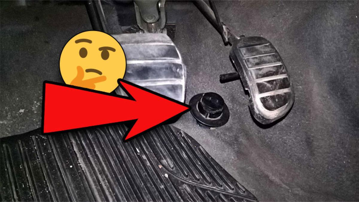 Otomatik Vitesli Arabalarda Gaz Pedalının Altında Bulunan Bu Küçük Tuşun İşlevi Ne?