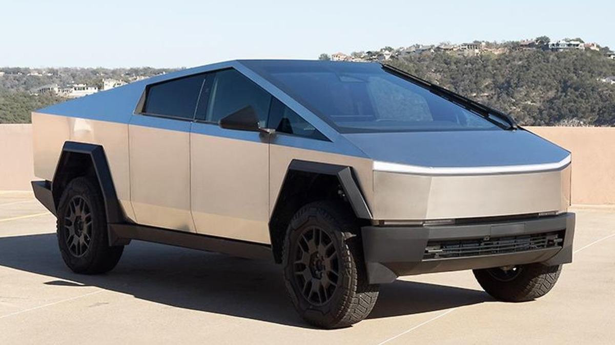 Tesla, Bugüne Kadar Ürettiği Tüm Cybertruck’ları Geri Çağırdı: İşte Nedeni
