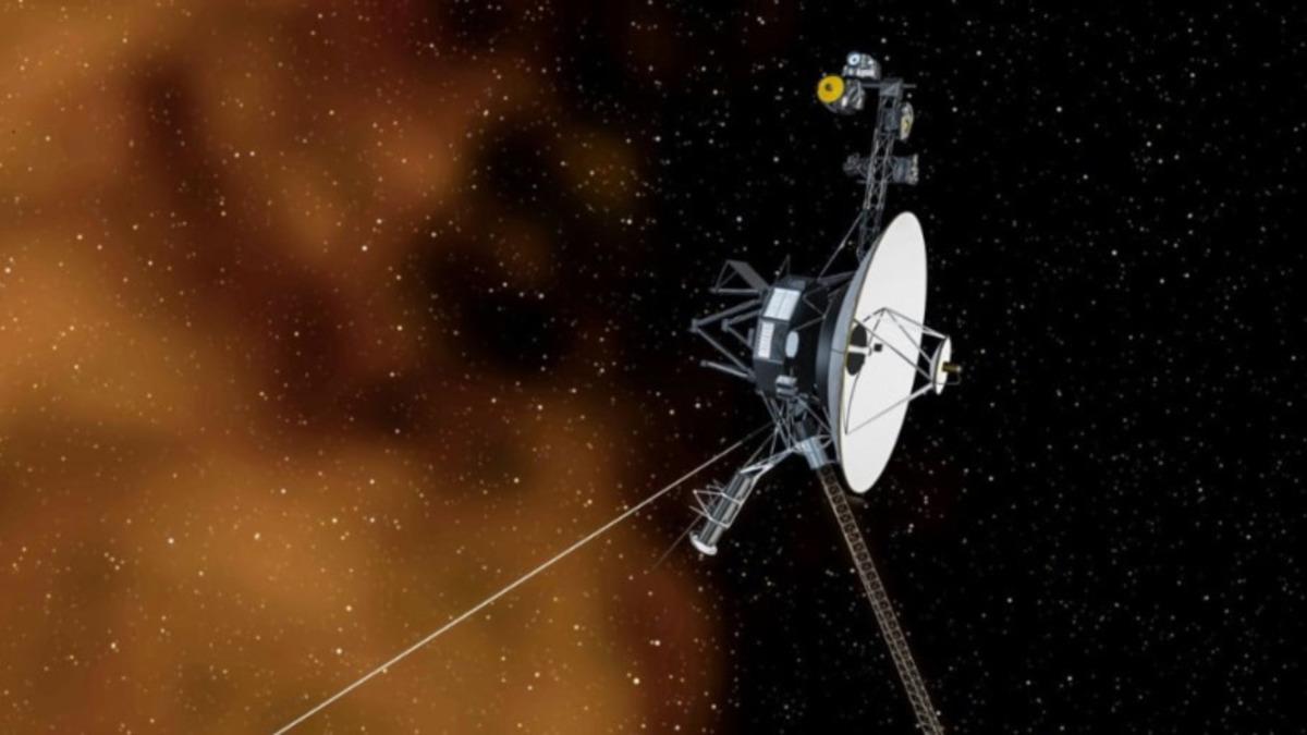 NASA, 24 Milyar Kilometre Uzaklıktaki Voyager 1 Aracıyla Aylar Sonra Tekrar İletişim Kurdu