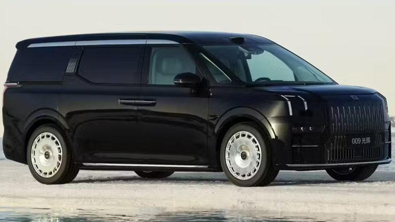 Ultra Lüks Panelvan Zeekr 009 Grand Tanıtıldı: Tam Anlamıyla Yürüyen Saray!