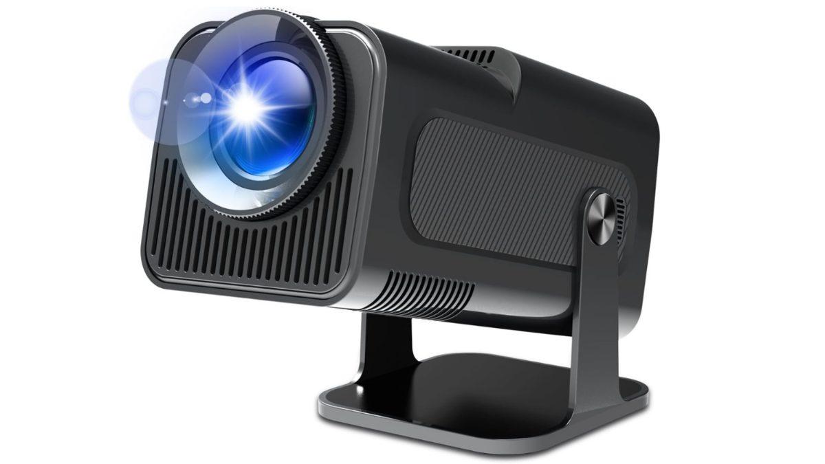 Evde Film İzleme Keyfini Zirveye Taşıyacak Bütçe Dostu Mini Projeksiyon Cihazları