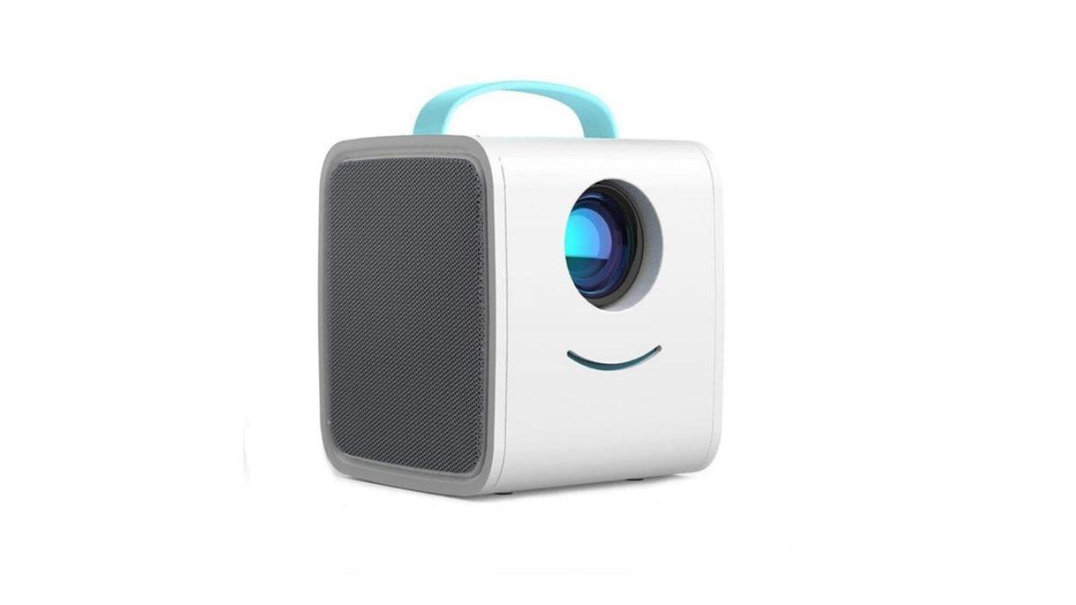 Evde Film İzleme Keyfini Zirveye Taşıyacak Bütçe Dostu Mini Projeksiyon Cihazları