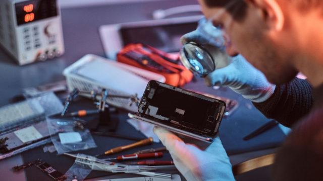 Teknoloji Şirketleri, Avrupa’da Cihazların Garantisi Bitse Bile Tamir Etmek Zorunda Olacak: Türkiye’de Durum Nasıl?