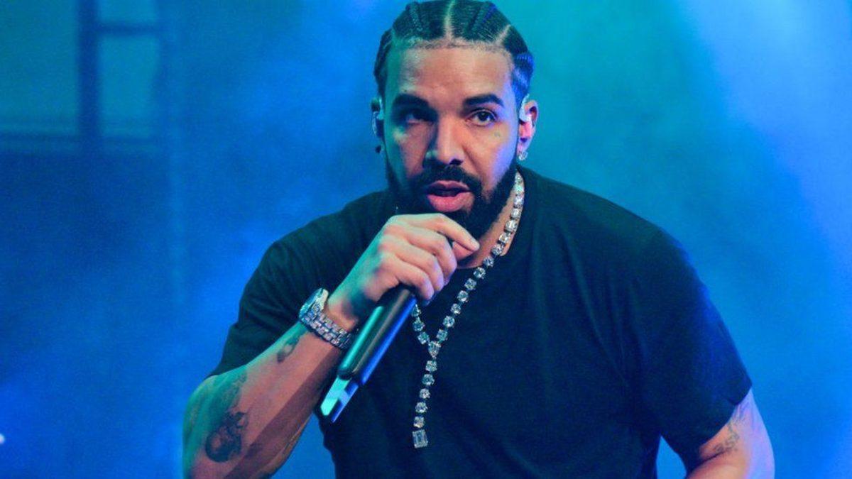 Drake, Tupac’ın Sesini Yapay Zekâ ile Kullandığı İçin Dava Tehditleri Aldığı Şarkıyı Kaldırdı