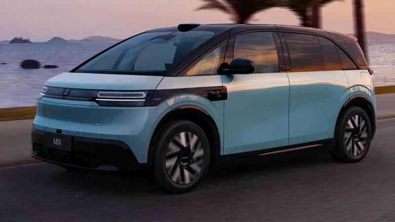 Zeekr, Geniş Ailelerin Favorisi Olacak Yeni Otomobili "Mix"i Tanıttı