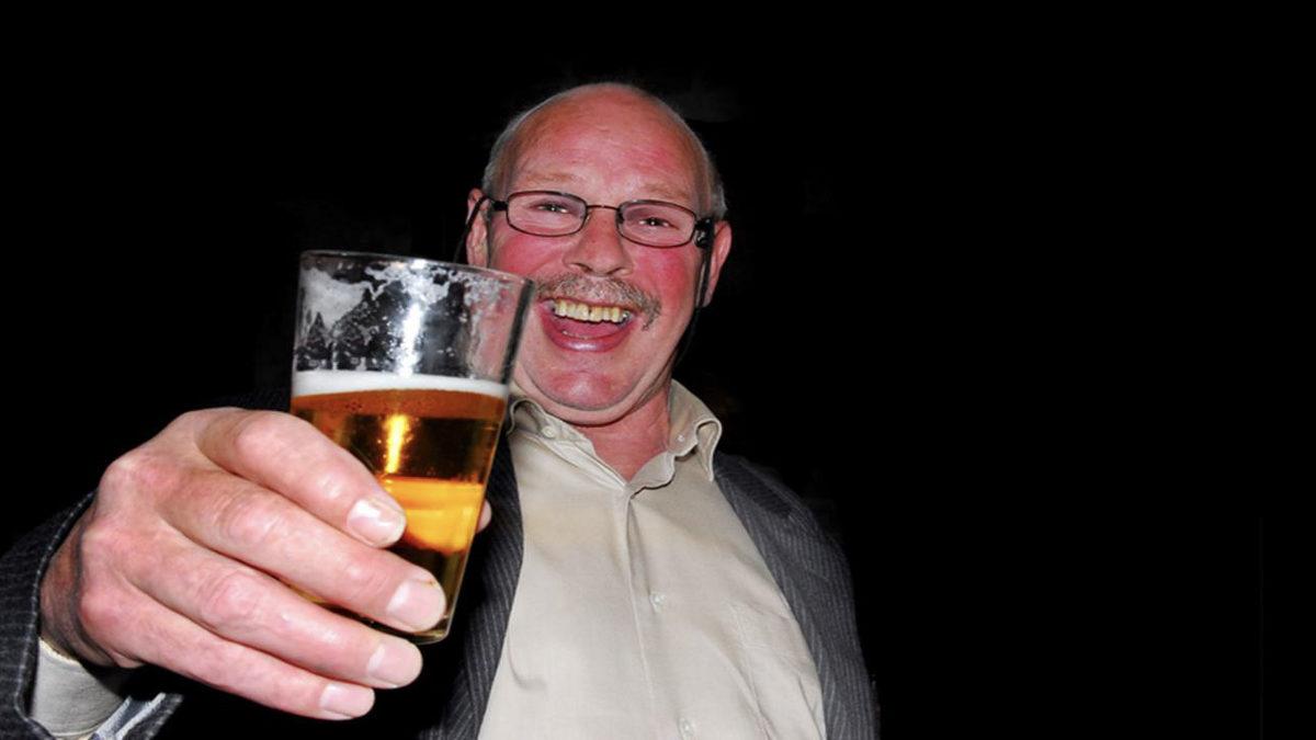 Alkol Aldıktan Sonra Neden Bazı İnsanların Yüzü Domates Gibi Kızarır? Sebebi Ortamlarda Gülüp Geçilecek Kadar Eğlenceli Değil!