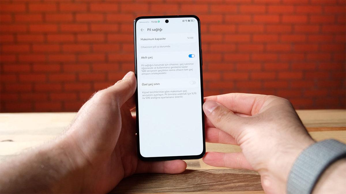 Huawei’den Hem Üçüncü Parti Uygulama Problemlerini Çözen Hem de Fiyatıyla Güldüren Telefon: nova 12 SE İncelemesi