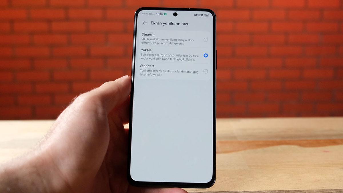 Huawei’den Hem Üçüncü Parti Uygulama Problemlerini Çözen Hem de Fiyatıyla Güldüren Telefon: nova 12 SE İncelemesi