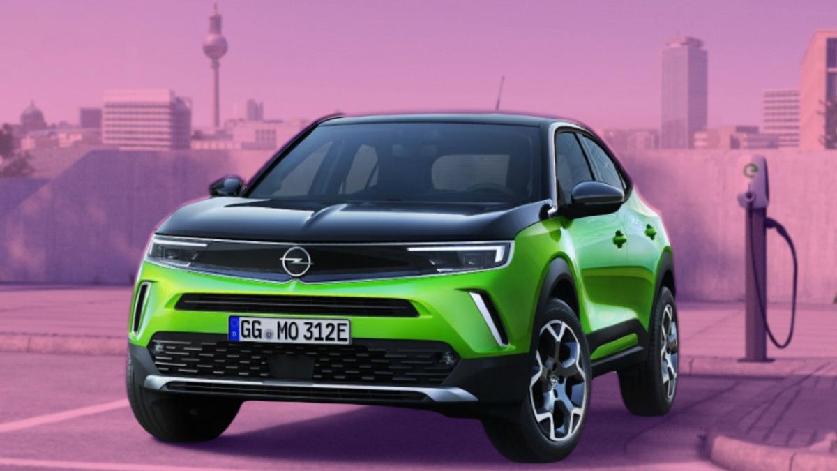 Furya Tersine Döndü: Stellantis, Talep Olması Hâlinde Doğuştan Elektrikli Otomobillerinin Yakıtlı Versiyonunu Üretecek!