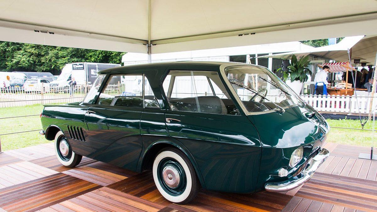 Renault’nun 65 Sene Önce Çıkardığı Ters Otomobil Neyin Nesiydi? Neden Hiç Sokaklarda Göremedik?