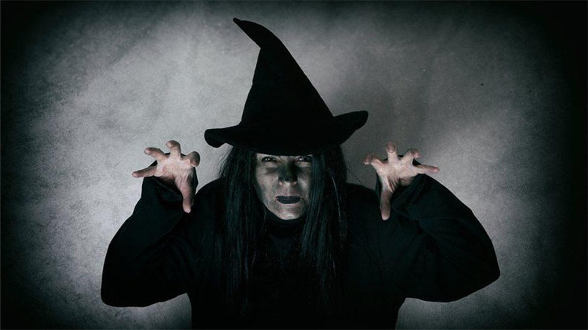 Cadıların Hep Sivri Şapkayla Tasvir Edilmesinin Aklınıza Bile Gelmeyecek Sebebi