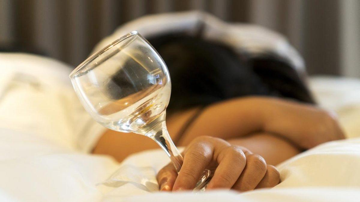 Alkol İçince Neden Hemen Uykumuzun Geldiğini Öğrenince Alkolün Üzerinizdeki Hakimiyetine Hayret Edeceksiniz!