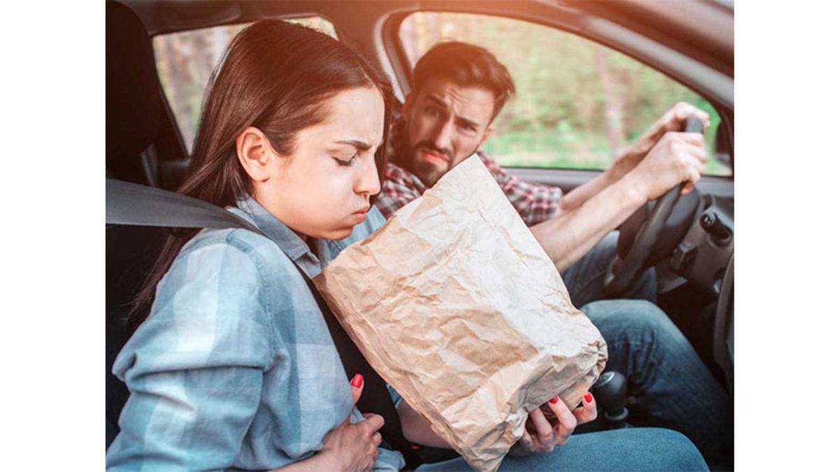 Yolculuk Esnasında Gözlerini Kapatanlar Toplansın: Kısacık Yolda Bile Neden Midenizin Bulandığını Açıkladık