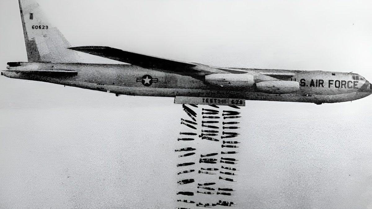 Bombalar Düşerken Neden Islık Sesi Çıkarır?