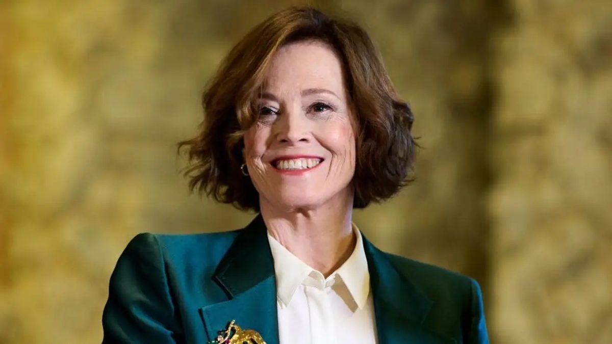 Bilim Kurgu Efsanesi Sigourney Weaver, Star Wars Evrenine Katılabilir