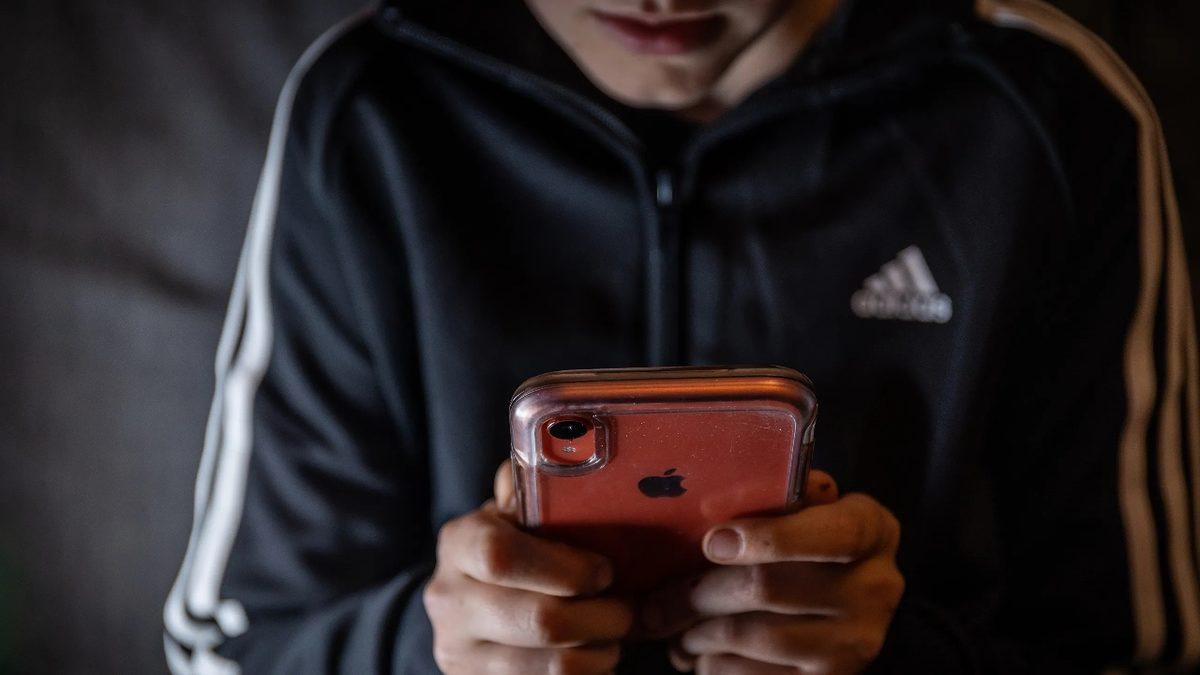 Millî İstihbarat Teşkilatı, Çocukların Sosyal Medyayı Nasıl Güvenli Bir Şekilde Kullanabileceğini Gösteren Rehber Paylaştı