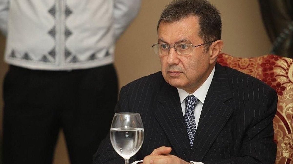 Özyeğin’in En Büyük Pişmanlığının Öyküsü: Hüsnü Özyeğin Turkcell’i Nasıl Kendi Elleriyle Mehmet Emin Karamehmet’e Kaptırdı?