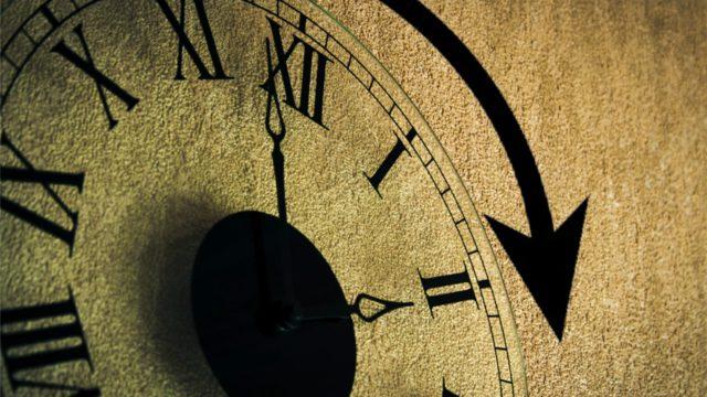 Saatlerin Soldan Sağa Doğru Dönmesinin 40 Yıl Düşünseniz Aklınıza Gelmeyecek Sebebi