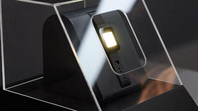 LG, Akıllı Saatlere Çağ Atlatacak Yeni Ekran Teknolojisini Duyurdu: 3 Boyutlu Görüntü Üretebiliyor