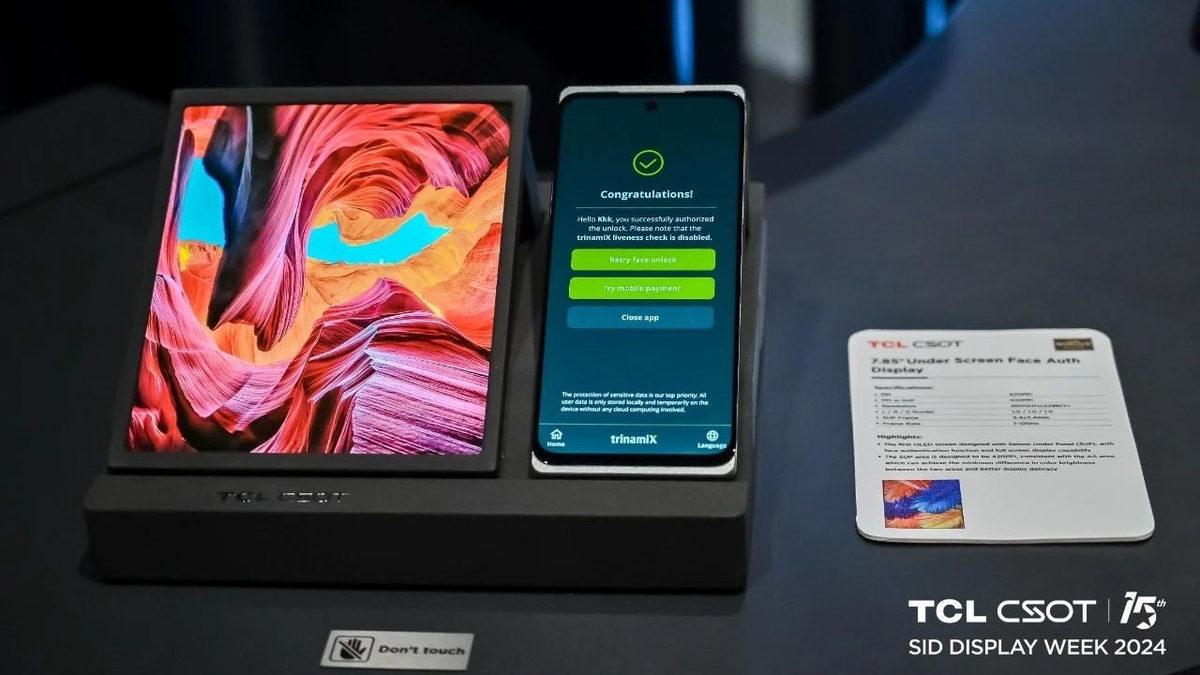 TCL, Kullanma Kılavuzu Gibi Üçe Katlanabilen Akıllı Telefonunu Duyurdu