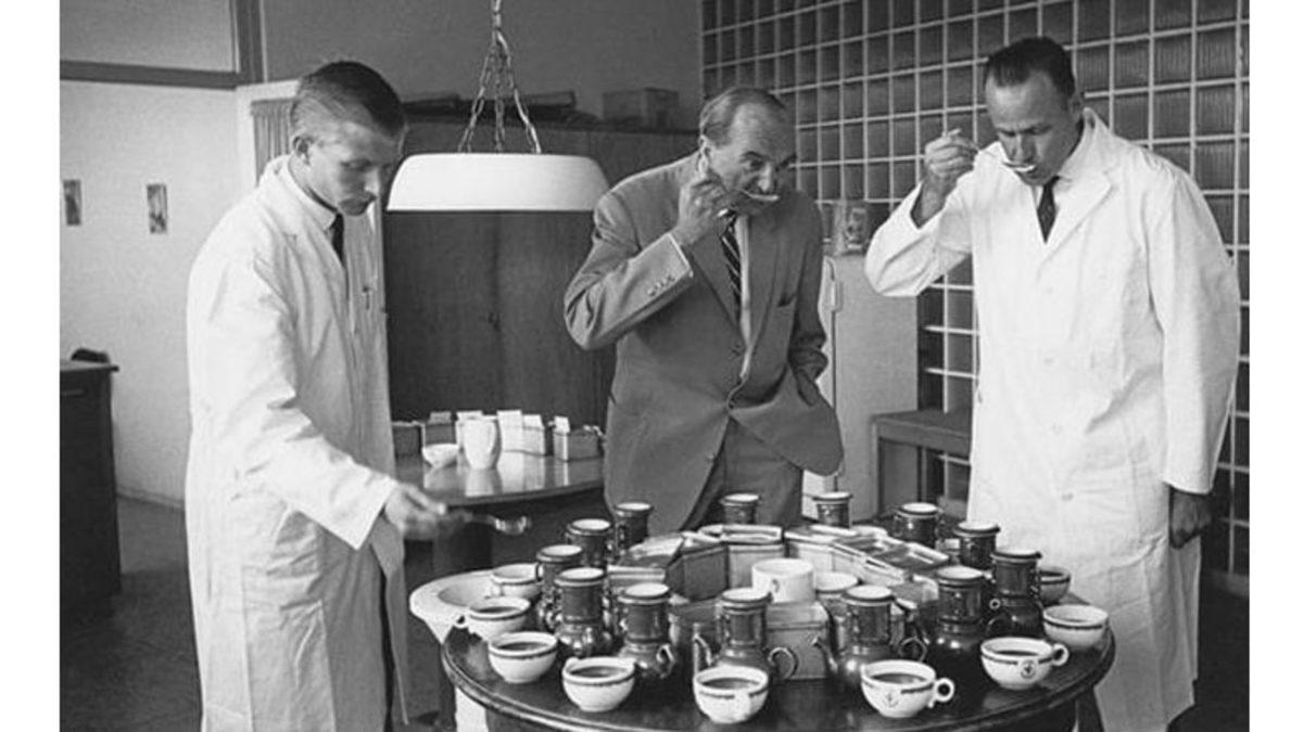 Tchibo, Kargo Paketinde Kahve Göndererek Dünyaca Ünlü Bir Marka Olmayı Nasıl Başardı?