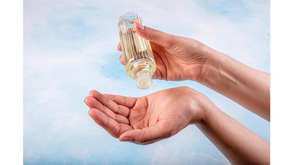 Kolonya, Nasıl Oluyor da Sürdüğümüz Yere Buz Gibi Bir Serinlik Hissi Veriyor?