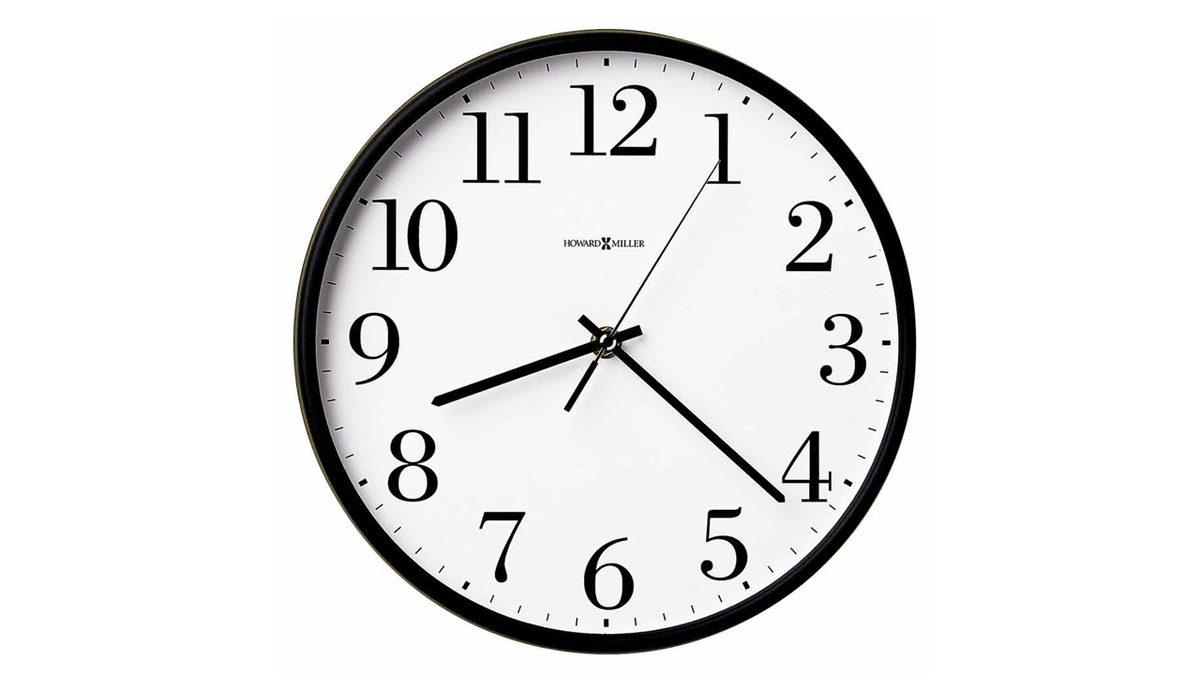 Neden Tüm Saatler Başlangıçta 10.10’u Gösteriyor? Sebebini Öğrenince “Bunun da mı Taktiğini Yaptınız Kardeşim!” Diyeceksiniz