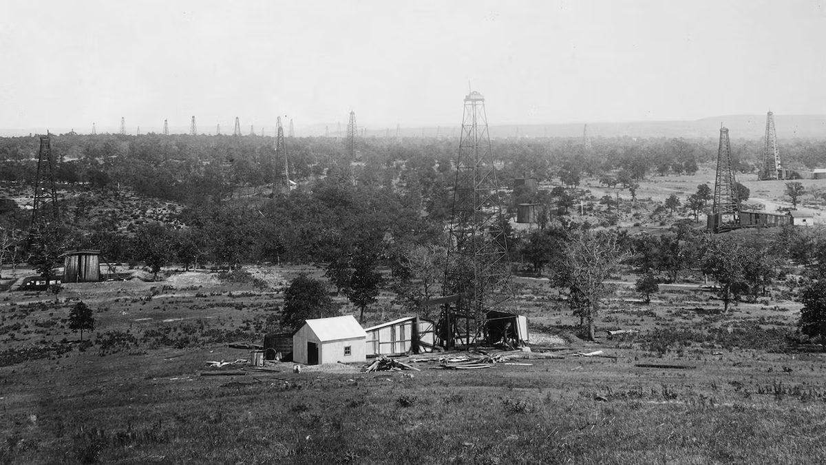 FBI’ın İlk Büyük Vakası: Osage Cinayetlerinin Kanla Yazılan Hikâyesini Okuduktan Sonra “Paranın Gözü Kör Olsun.” Diyeceksiniz