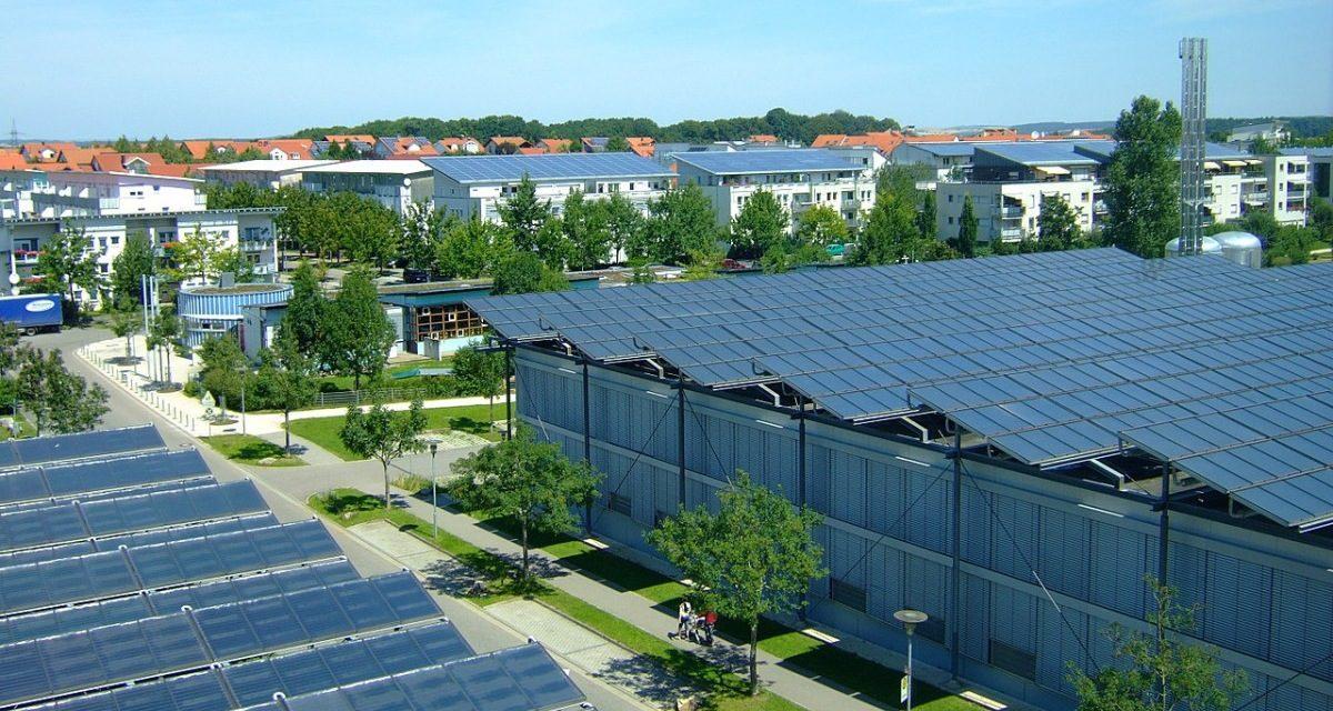 Almanya’da Güneş Enerjisi, Elektrik Fiyatlarını Dibe Çekti