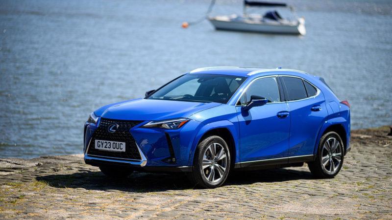 Lexus, Elektrikli SUV UX 300e’yi Türkiye’ye Getirdi: Şarj Aletiyle Geliyor