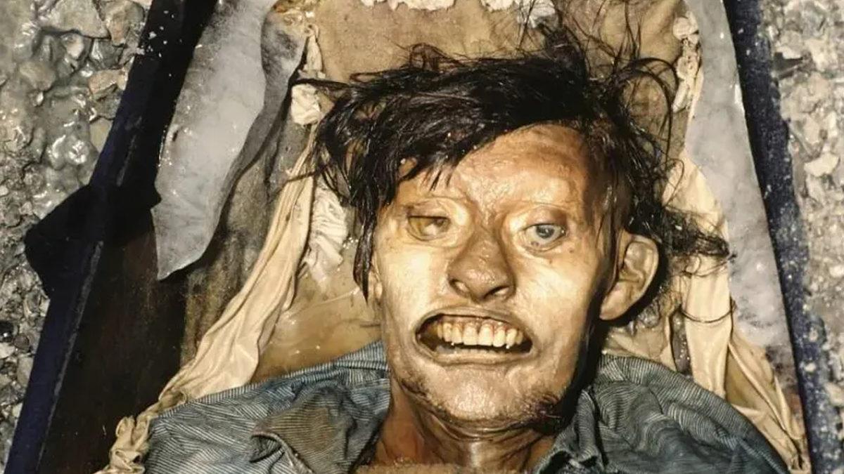 Kâbus Yaşatacak Tarihin En Ürpertici 15 Fotoğrafı (Hassas İçerik)