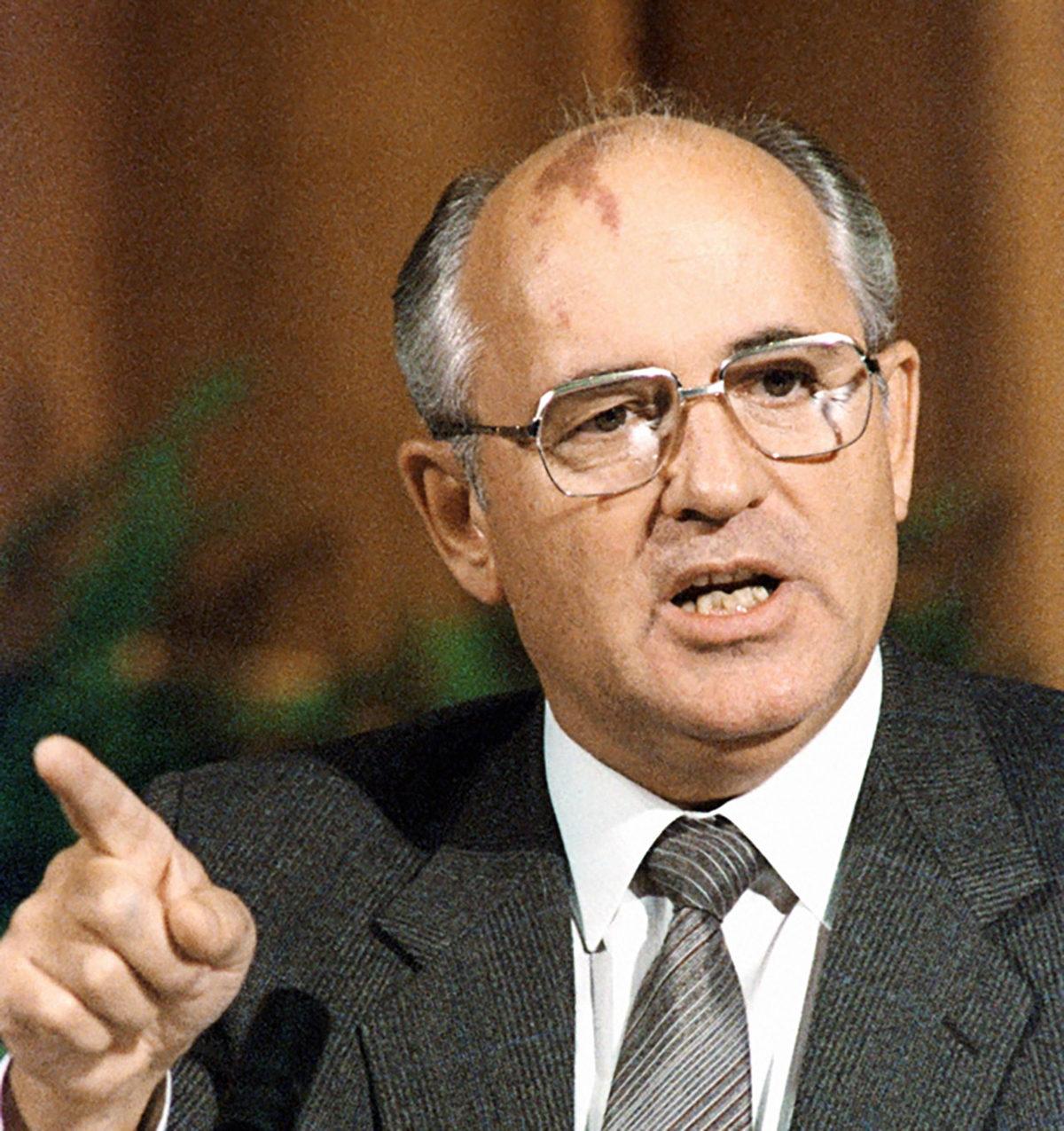 Çilek ve Şarap Lekesi Gibi Doğum Lekeleri Neden Oluşuyor? Aslında Önlenebilir mi?