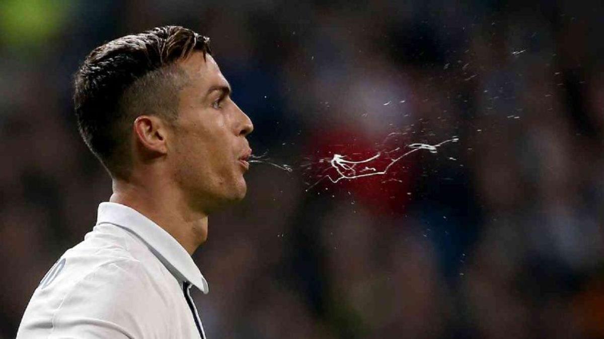 Sporcular Neden Sürekli Yere Tükürüyor? Tiksindirici Olsa da Haklı Sebepleri Var!