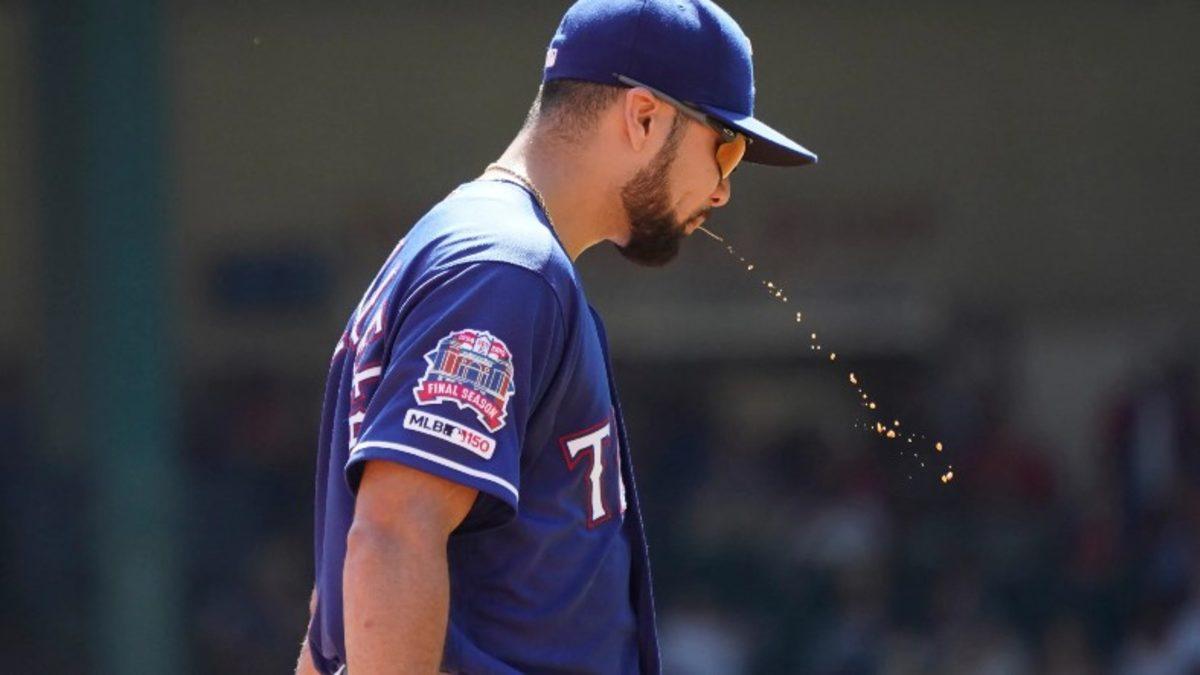 Sporcular Neden Sürekli Yere Tükürüyor? Tiksindirici Olsa da Haklı Sebepleri Var!