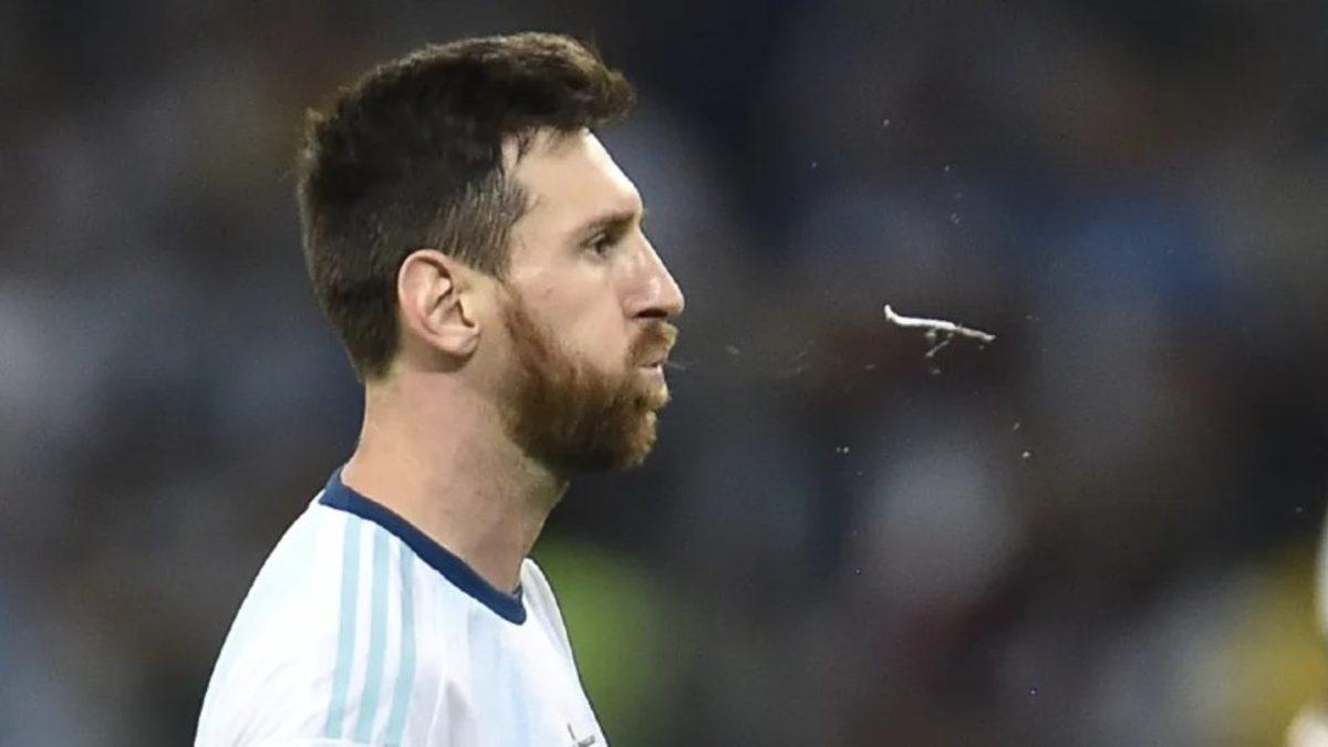 Sporcular Neden Sürekli Yere Tükürüyor? Tiksindirici Olsa da Haklı Sebepleri Var!