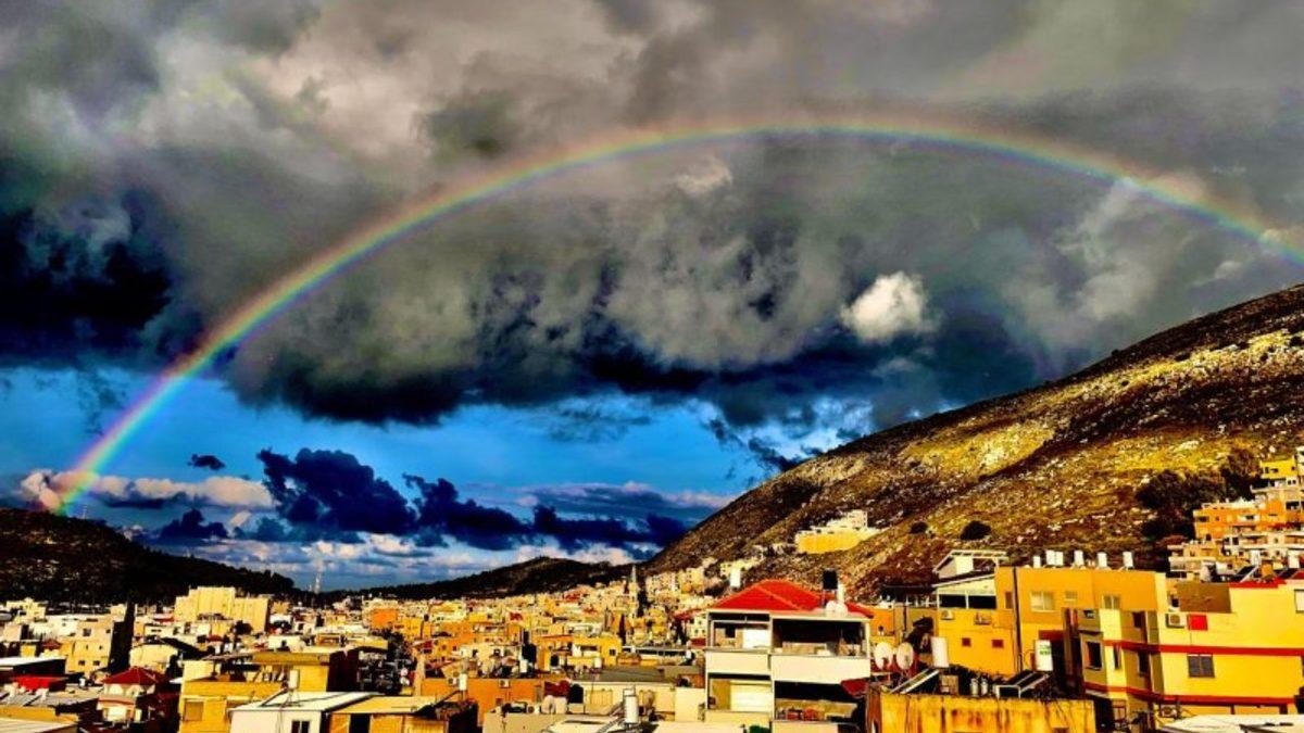Gökkuşakları Neden Düz Değil de Eğridir? Üstelik Esas Şekilleri Gördüğünüzden Çok Farklı!