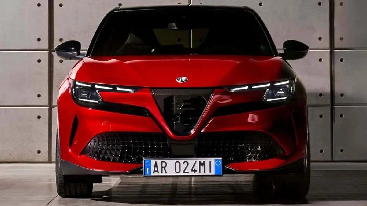 Alfa Romeo, Gelecek Modellerde Plakanın Yerini Değiştirecek!
