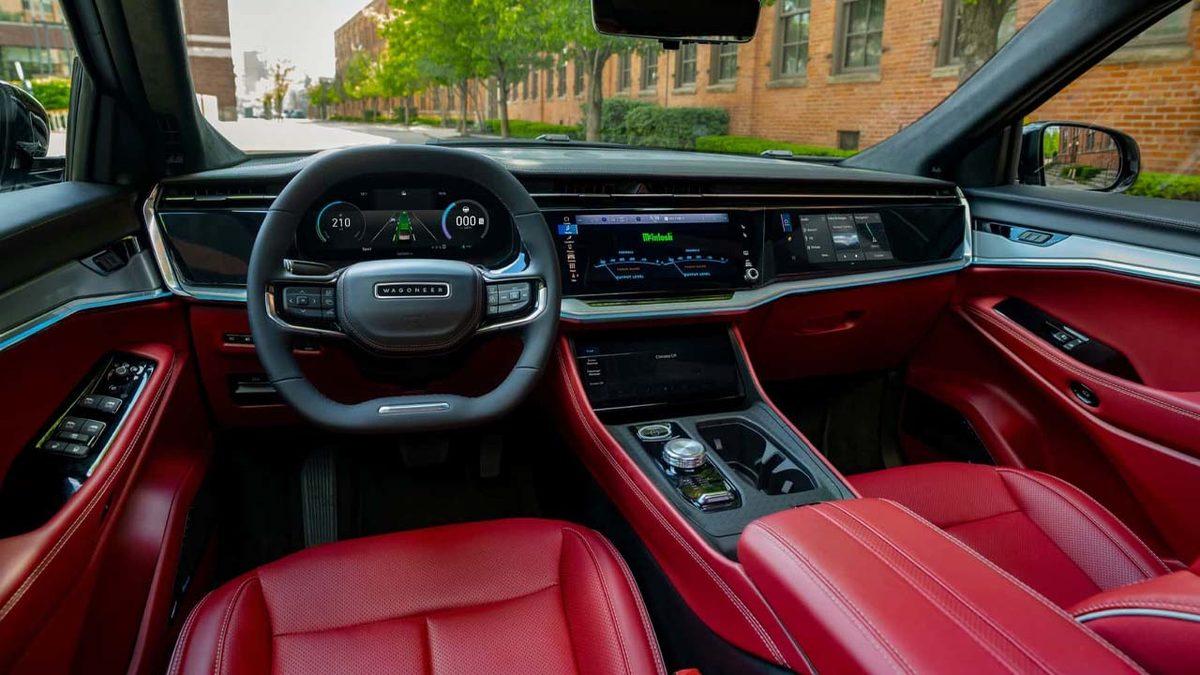 İçerisinde Adeta Küçük Bir Konser Salonu Bulunan Jeep Wagoneer S Tanıtıldı