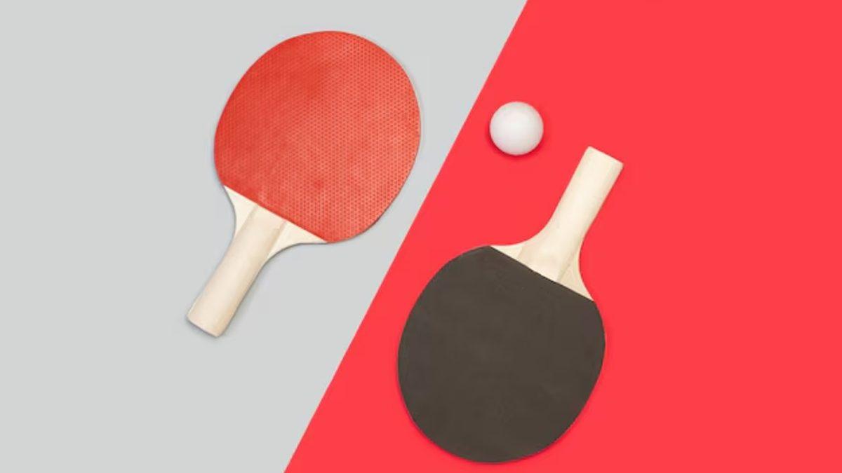 Masa Tenisi Raketlerinin Neden Bir Tarafı Siyahken Diğer Tarafı Kırmızı? Aslında Bir İpucu Veriyor!