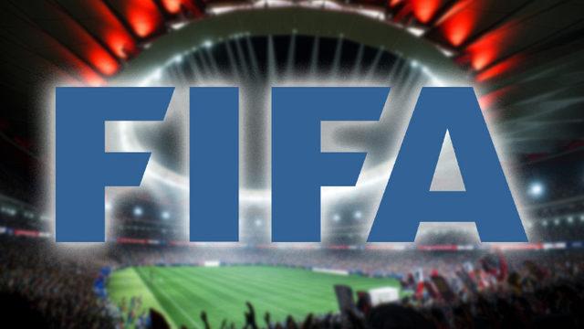 FIFA Başkanı Bombayı Patlattı: FIFA Lisanslı Yeni Bir Futbol Oyunu Geliyor!