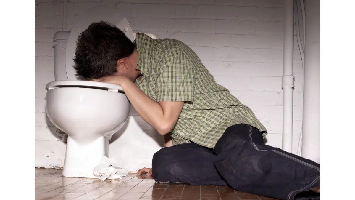 Bir Yudum İçki İçmeseniz Bile Sarhoş Olmanıza Sebep Olan İlginç Sendrom: Vücudunuz Alkol Üretiyor Olabilir!