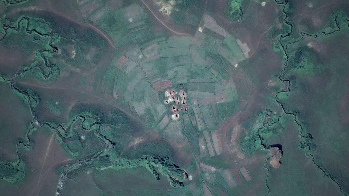 Uzaydan Bakıldığında Bile Gözüken Madagaskar’daki Kraterin İçinde Ne Var?