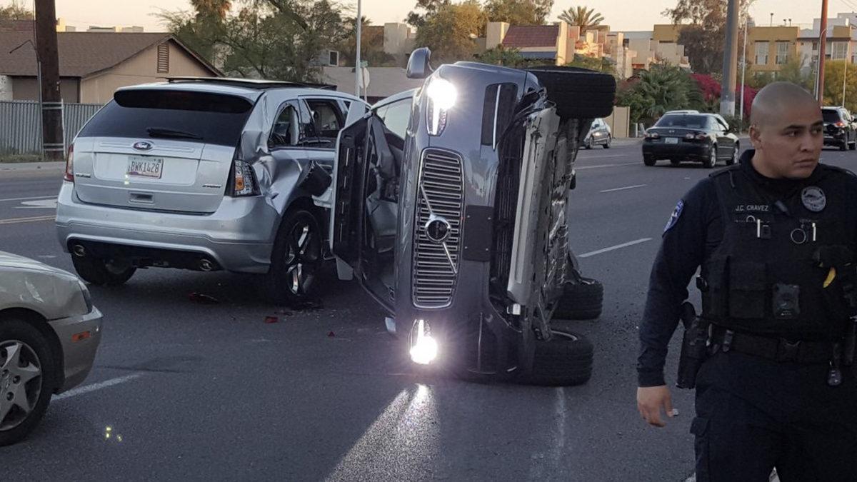 Sürücüsüz Araçlar Sokağa Çıkmadan Önce Bu 5 Sorun Çözülmeli! (Daha Kırk Fırın Ekmek Yememiz Gerekiyor)