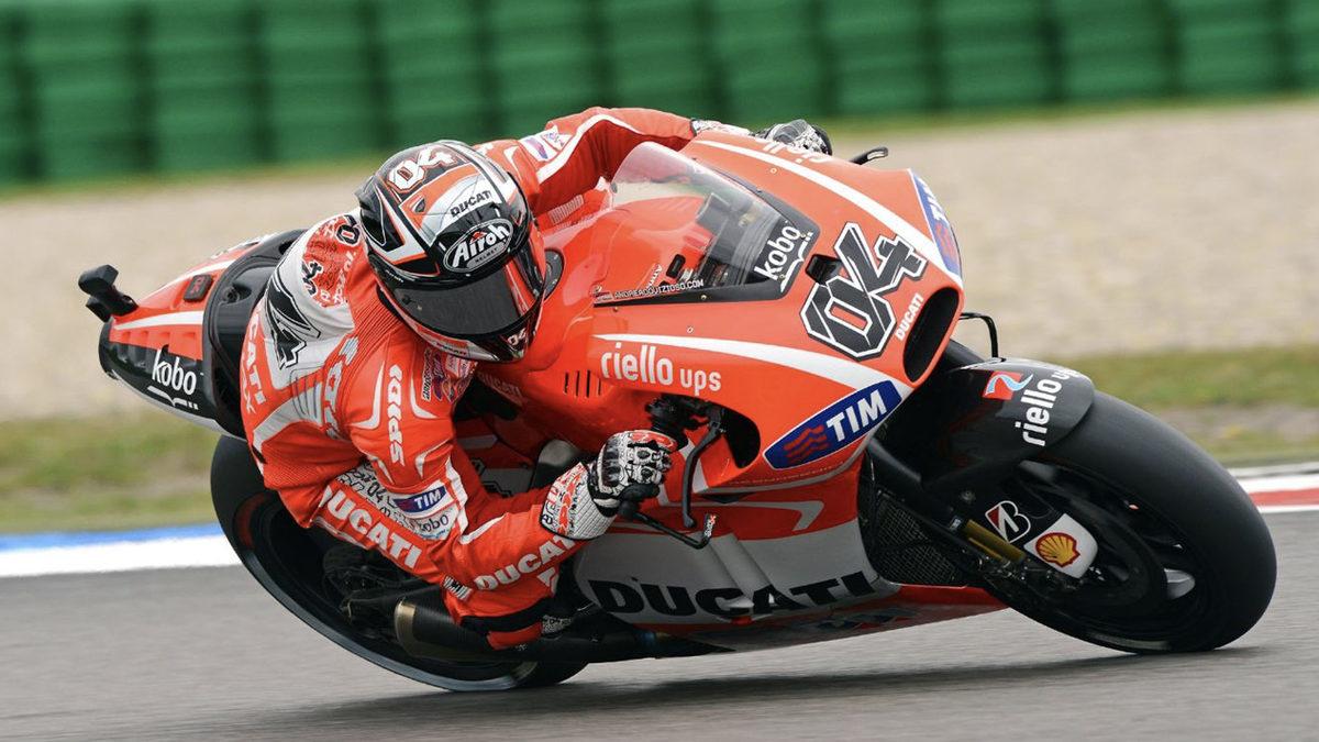 Motosikletler Keskin Dönüşlerde Nasıl Oluyor da Devrilmeden Yatabiliyor? İşin Ustası Olmaktan Daha Fazlası Var!