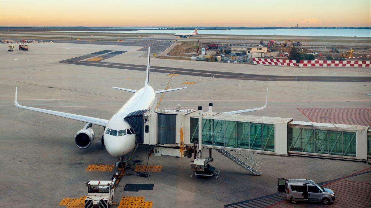 Uçak Biletlerinde Tavan Fiyat Artıyor: 1 Ağustos İtibarıyla 4 Bin TL Olacak