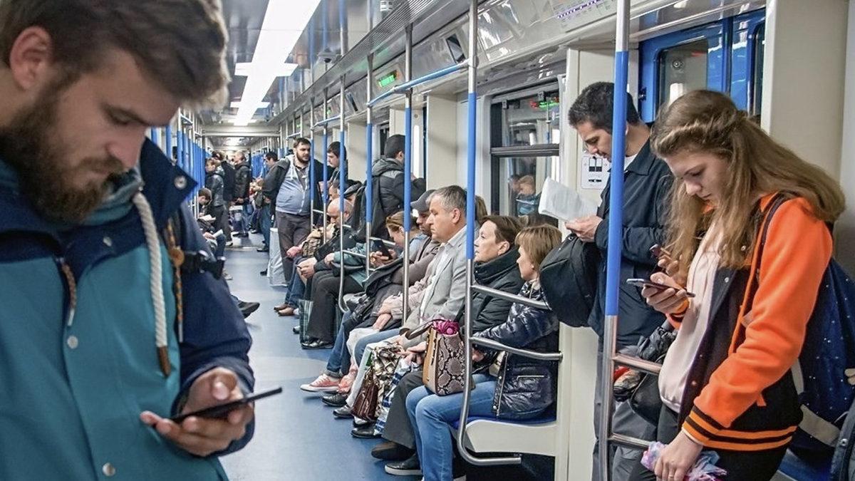 Teknoloji Bu Kadar İlerlemişken Neden Metro Tünellerinde Hâlâ İnternet Çekmiyor?
