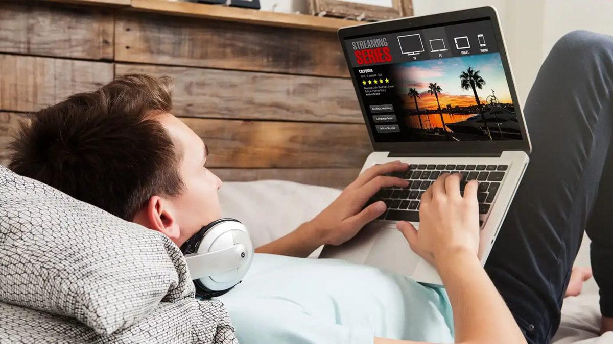 Kablolu Yayınlarda Hiç Gecikme Olmazken İnternet Yayınlarında Neden Uzun Gecikmeler Olur? (Hani Bu İnternet Işık Hızındaydı?)